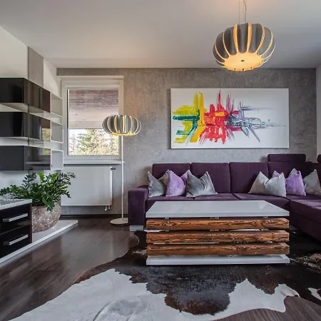 Apartament Patris 33 *